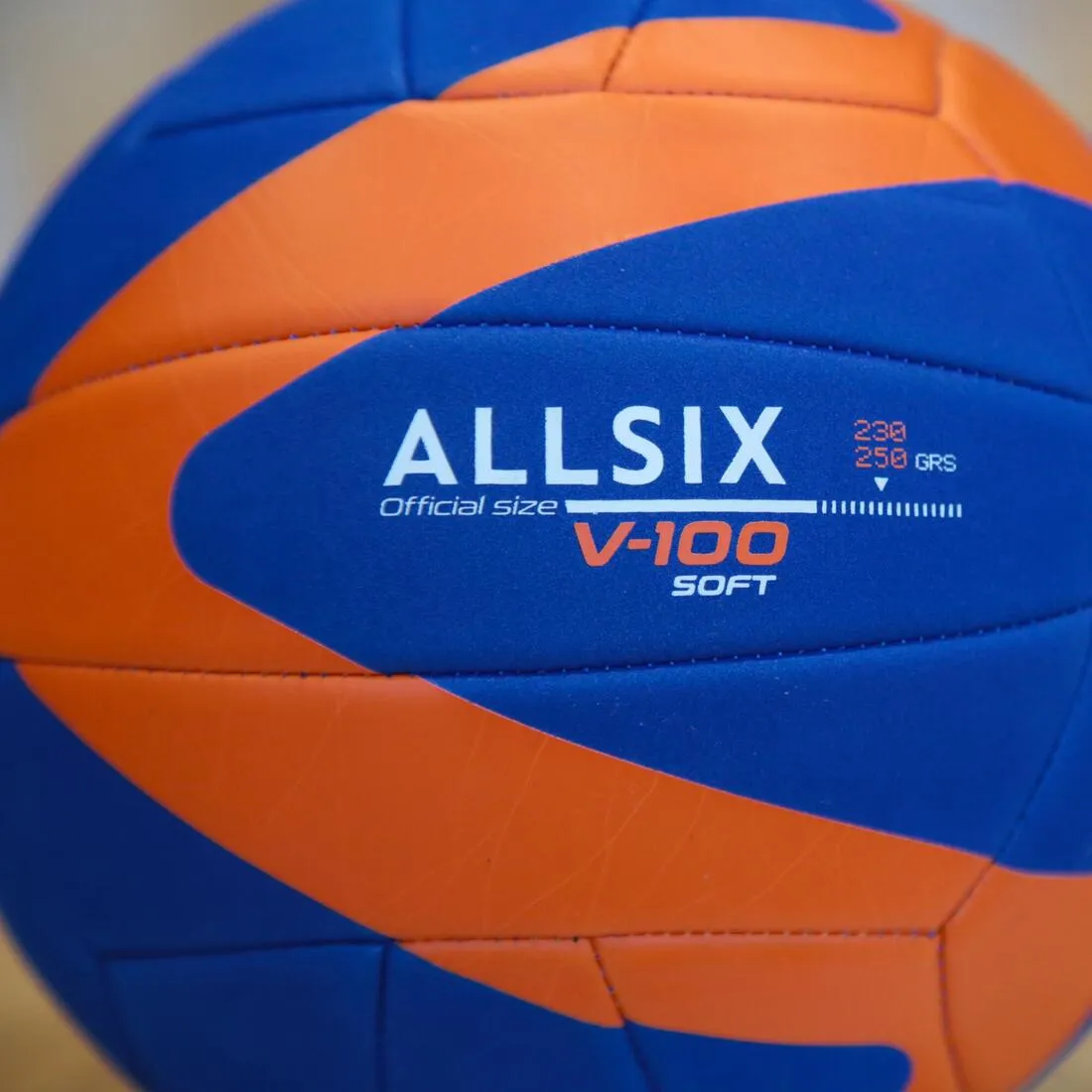 230-250 g Volleyball for 10- to -14-Year-Olds V100 Soft - Blue/Orange