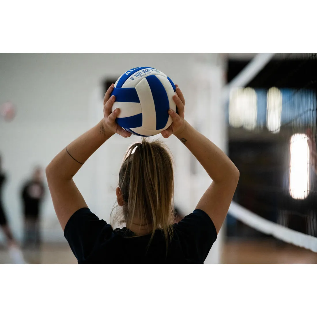 260-280 g Volleyball for Over-15s V100 Soft - Blue/White