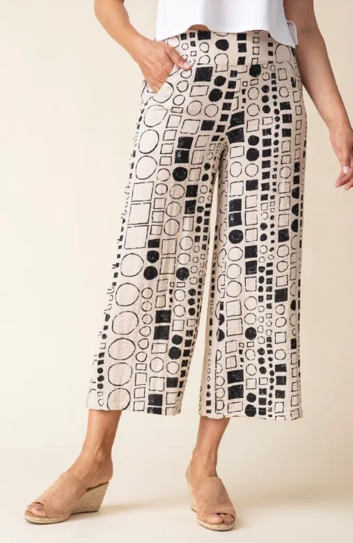 34167 - Express Travel Circle Crop Pant