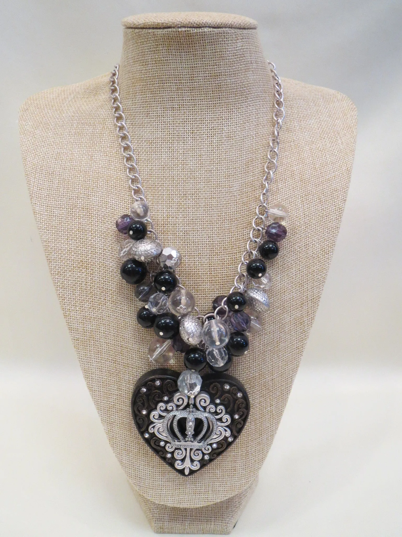 ADO | Chunky Beaded Heart Crown Pendant Necklace