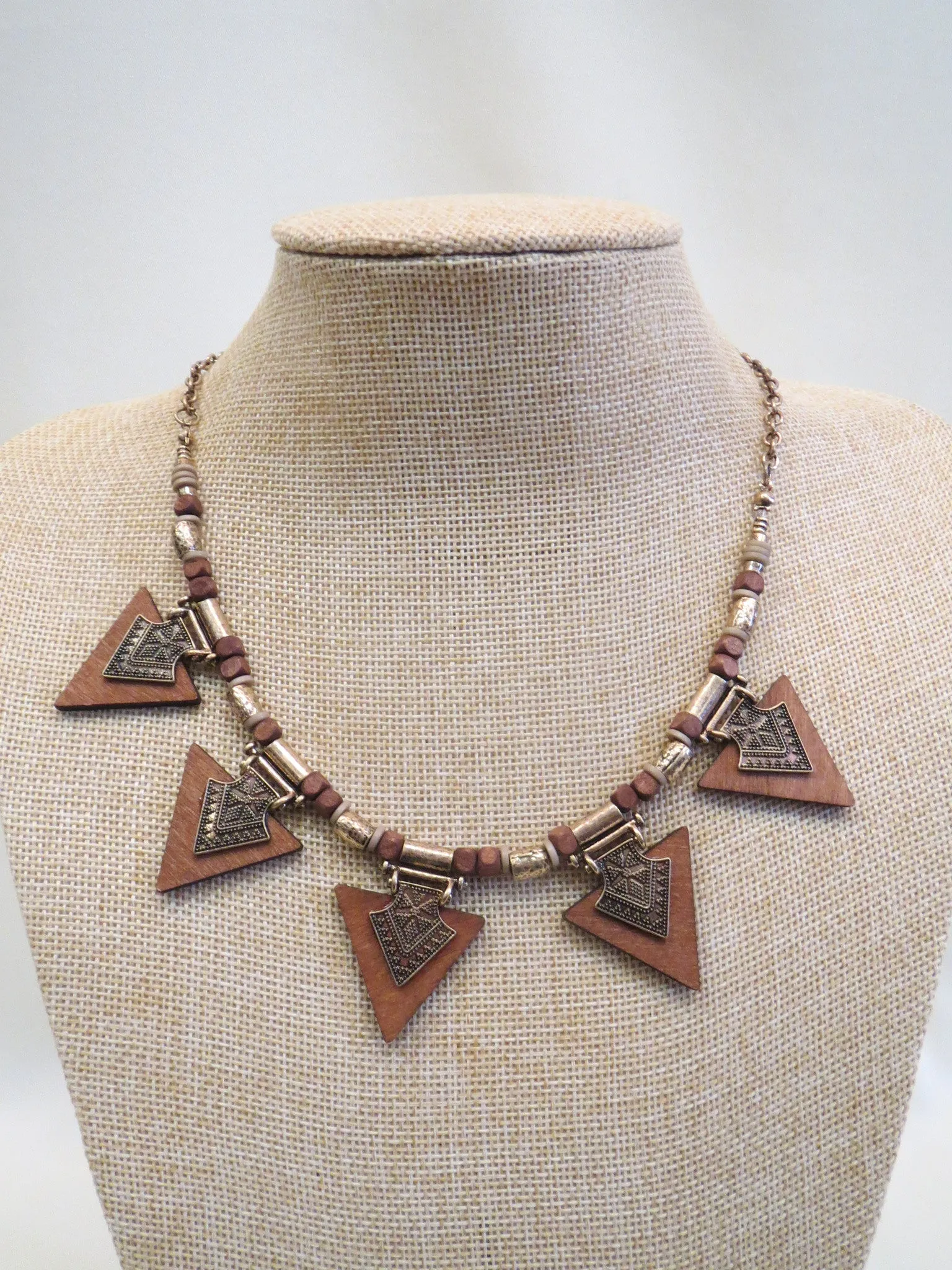ADO | Wood Color Necklace Antique Gold