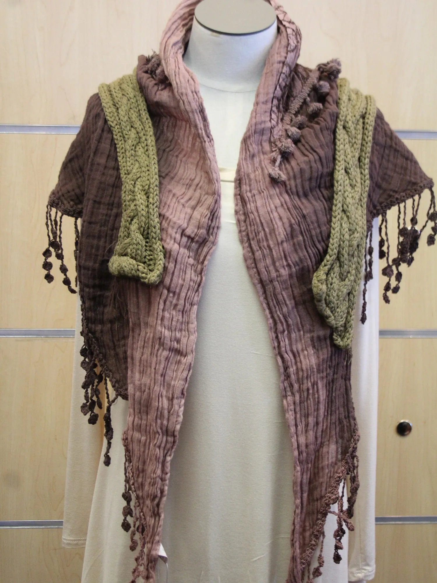 ADO | Wrap Floral Detail Triangle Scarf