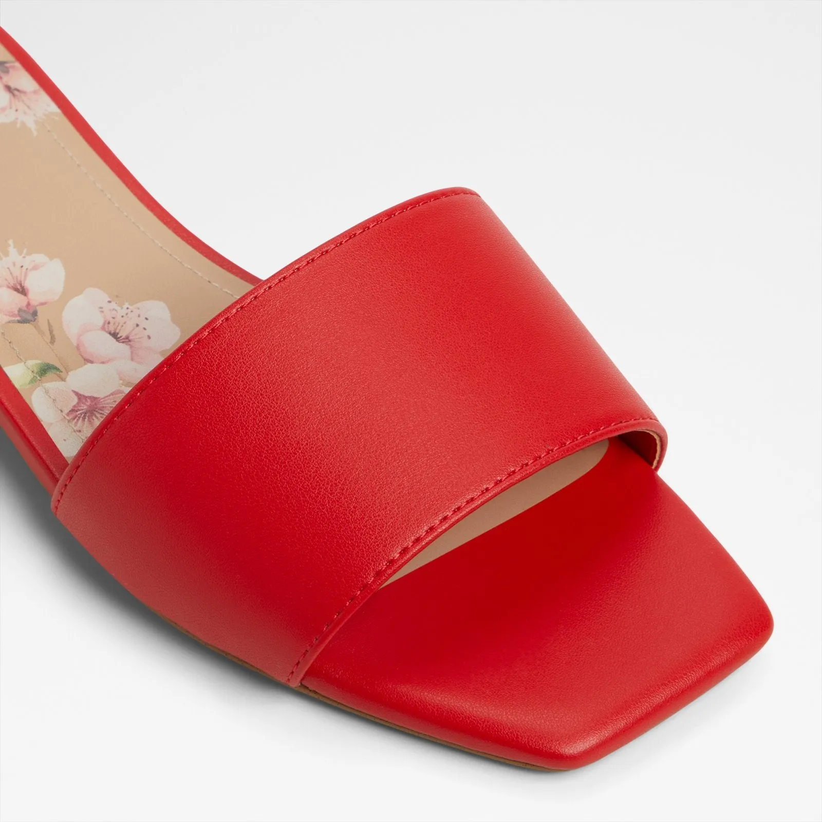 Agnis / Heeled Sandals