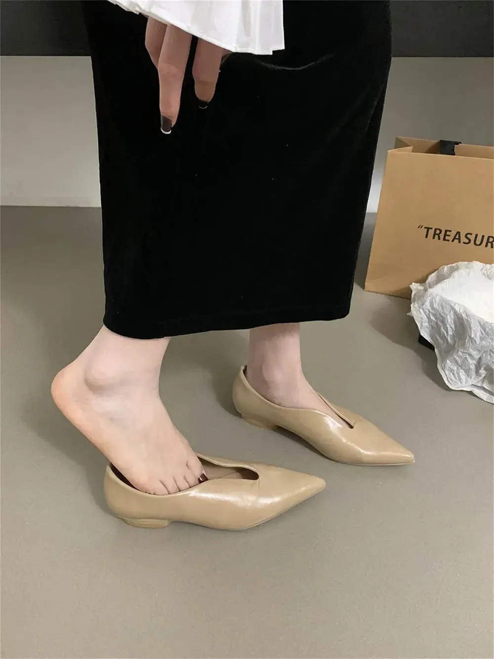 binfenxie  -  Fashion Women Flats Loafers Pointed Toe Shallow Slip On Flat Low Heels Black Red White Yellow Casual Mules Shoes Size 35-39