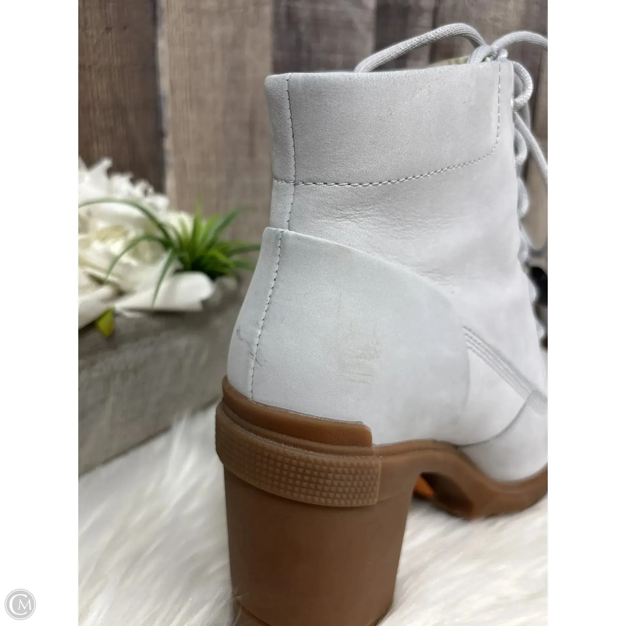 Boots Ankle Heels By Timberland In Grey, Size: 8.5