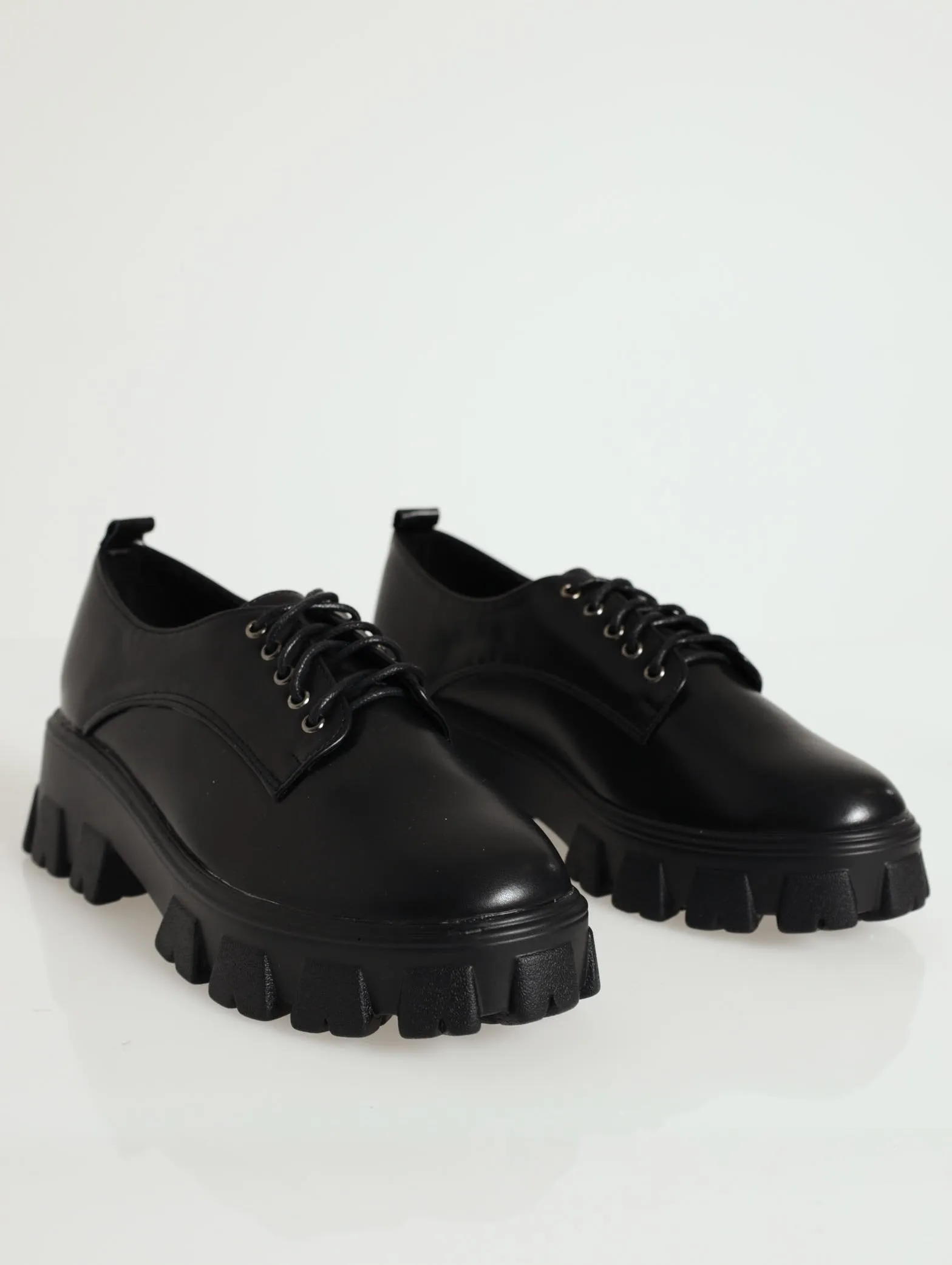 Chunky Oxford Lace-Up Sneaker - Black