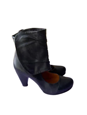 Coclico Black Leather Wrap Boots
