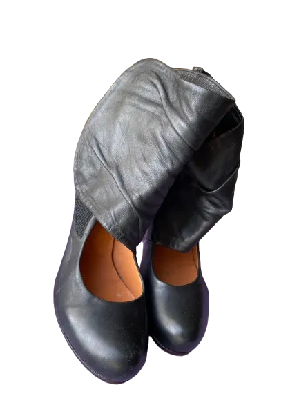 Coclico Black Leather Wrap Boots