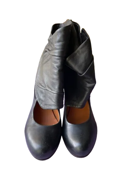 Coclico Black Leather Wrap Boots