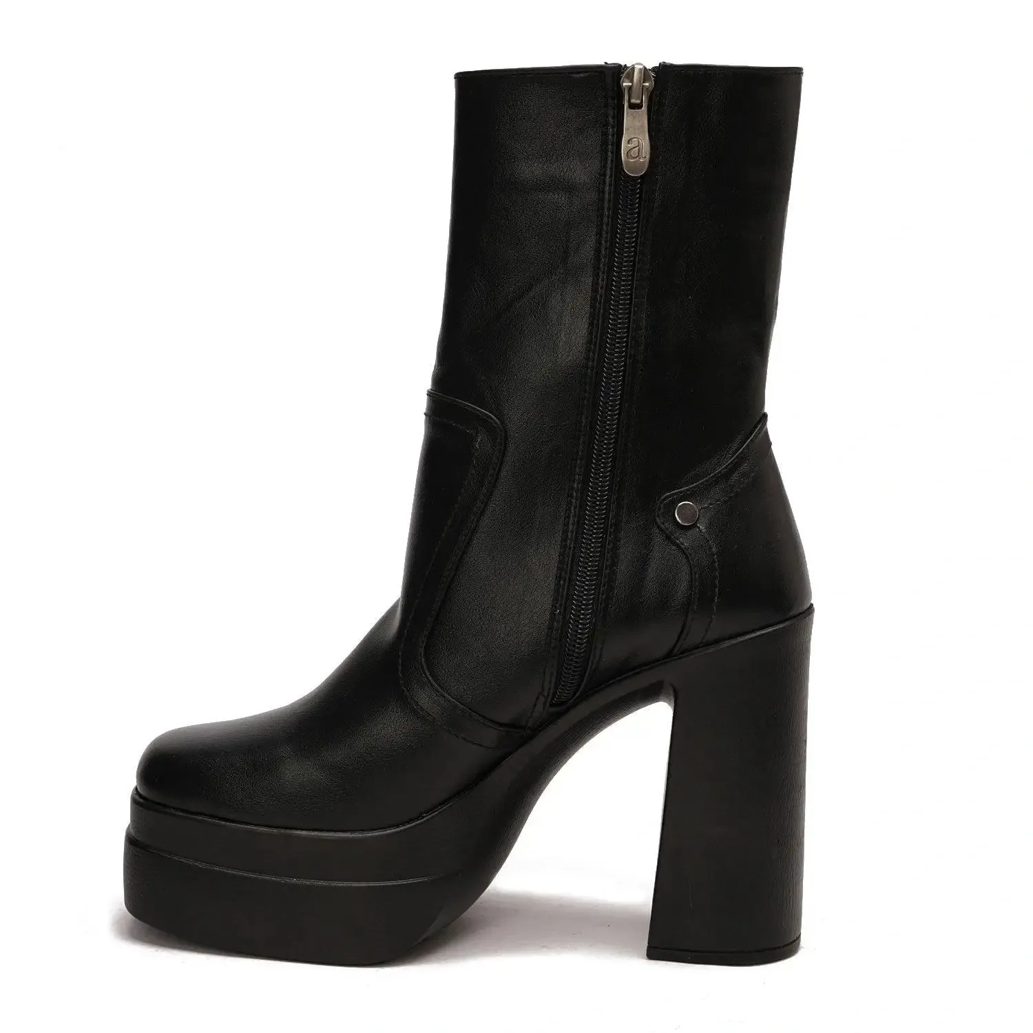 Diva Steps Boots