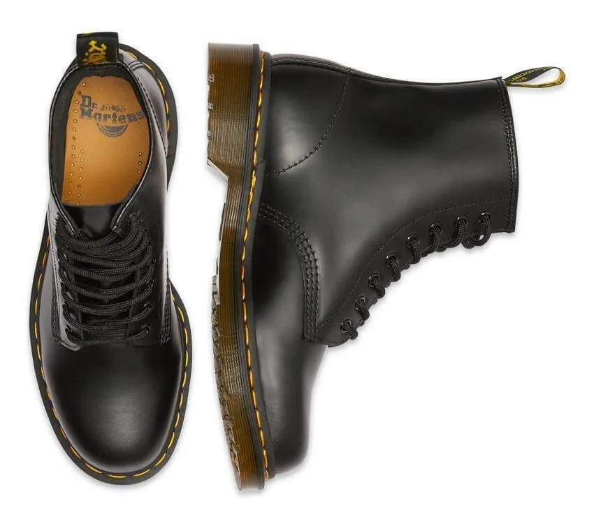 Dr. Martens Unisex Original 1460 Smooth Boots - Black