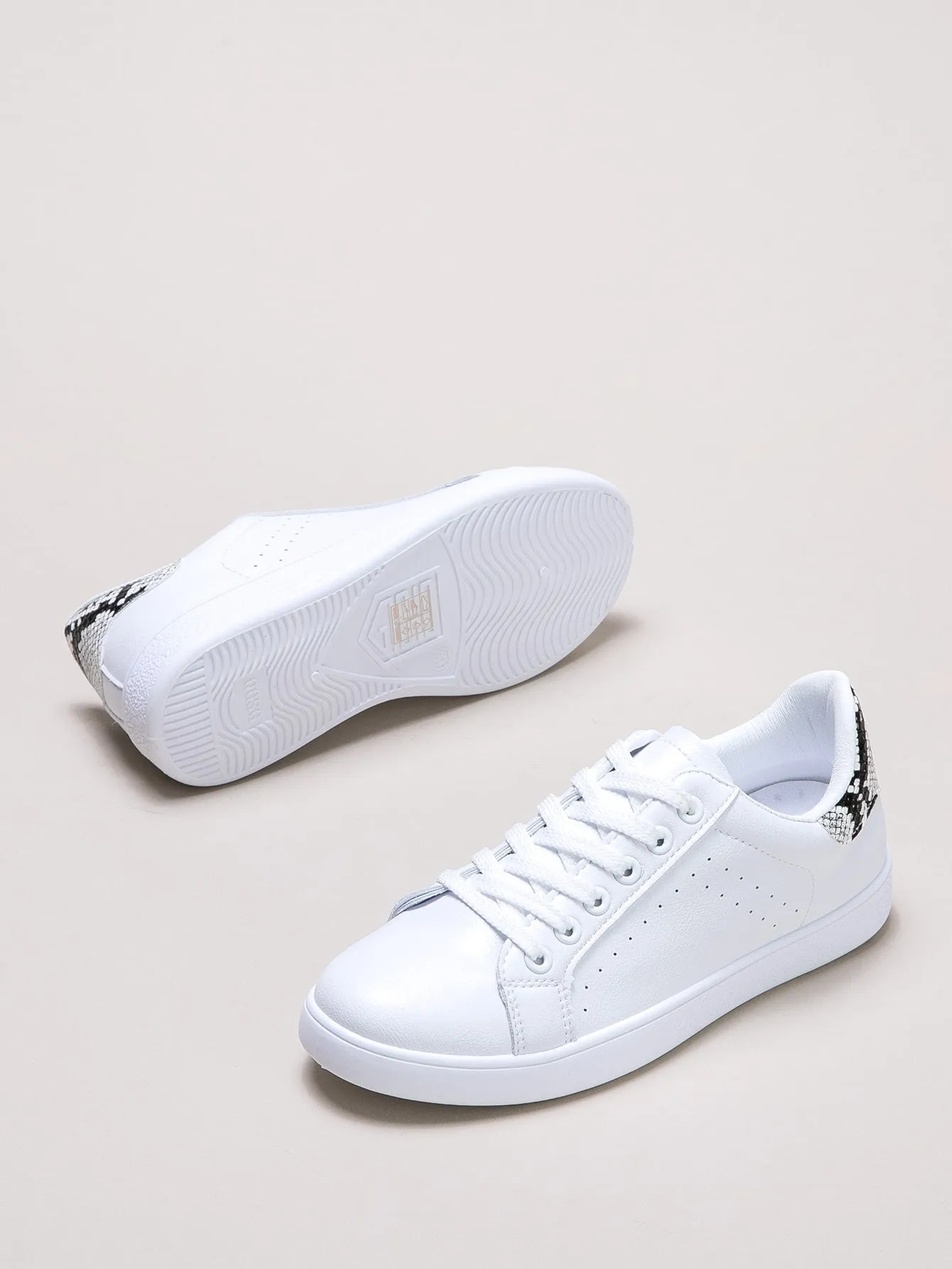 Lace-up Front Snakeskin Detail Skate Shoes - White