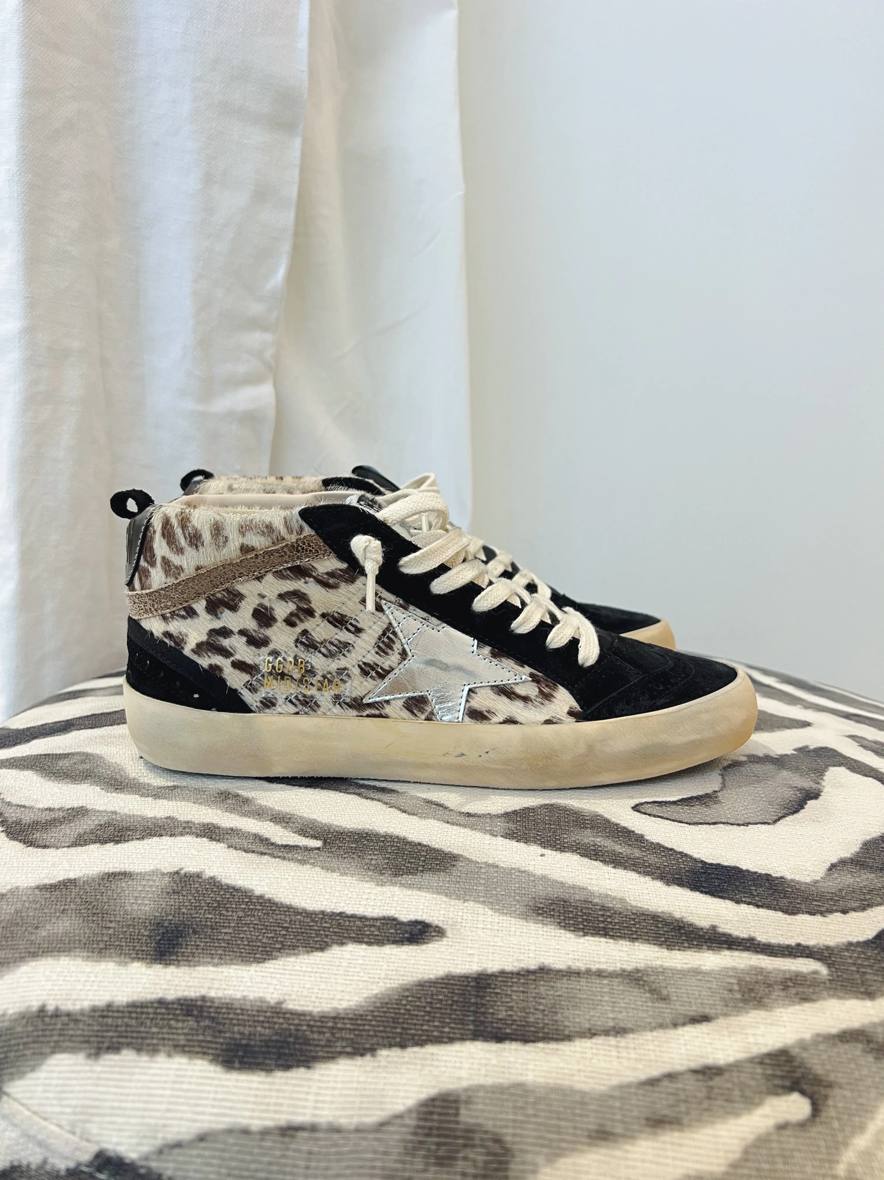 Mid Star Sneakers
