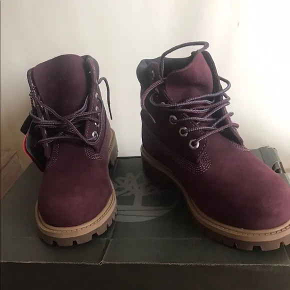 New Girls Timberland burgundy boots, size 13 Youth