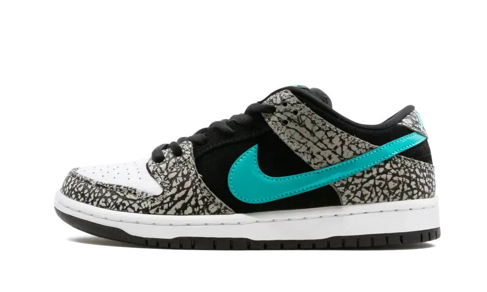 Nike SB Dunk Low atmos Elephant