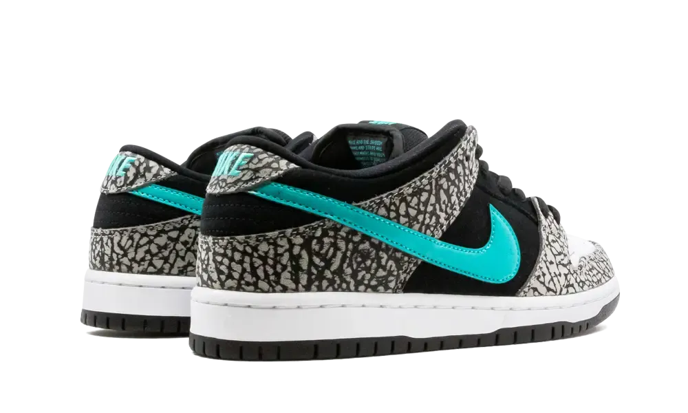 Nike SB Dunk Low atmos Elephant