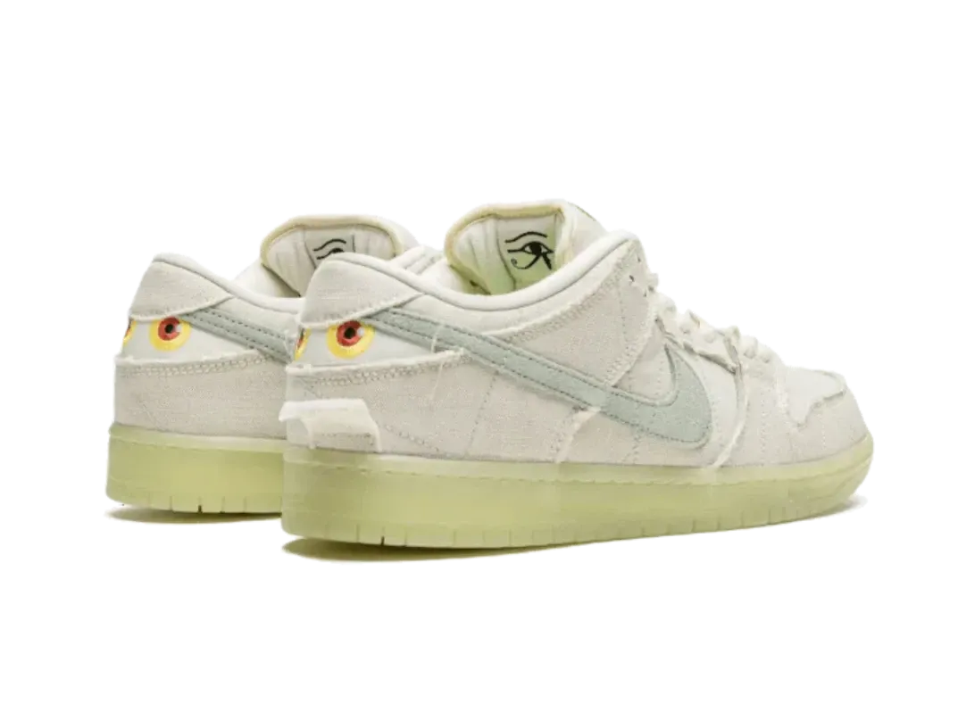 Nike SB Dunk Low Mummy