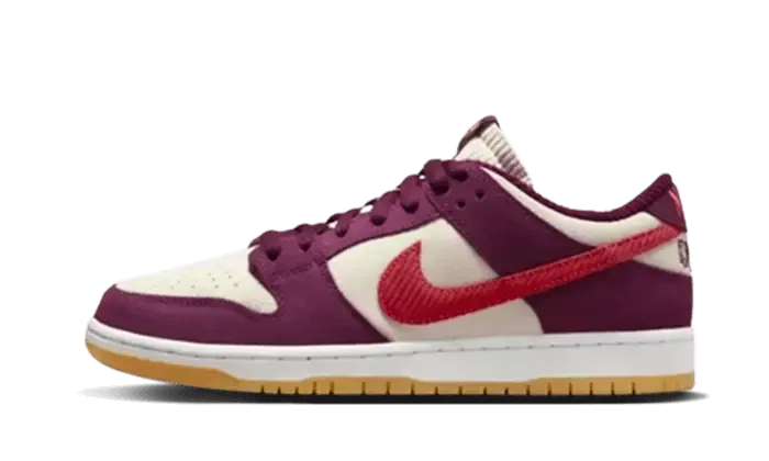 Nike SB Dunk Low Skate Like a Girl