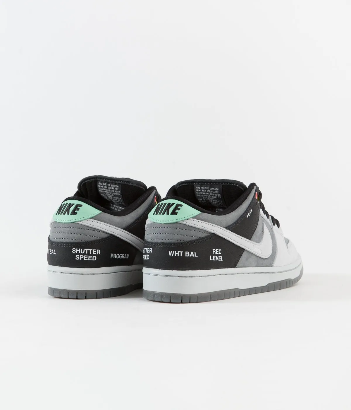 Nike SB Orange Label 'VX1000' Dunk Low Pro Shoes - Smoke Grey / Pure Platinum - Off Noir