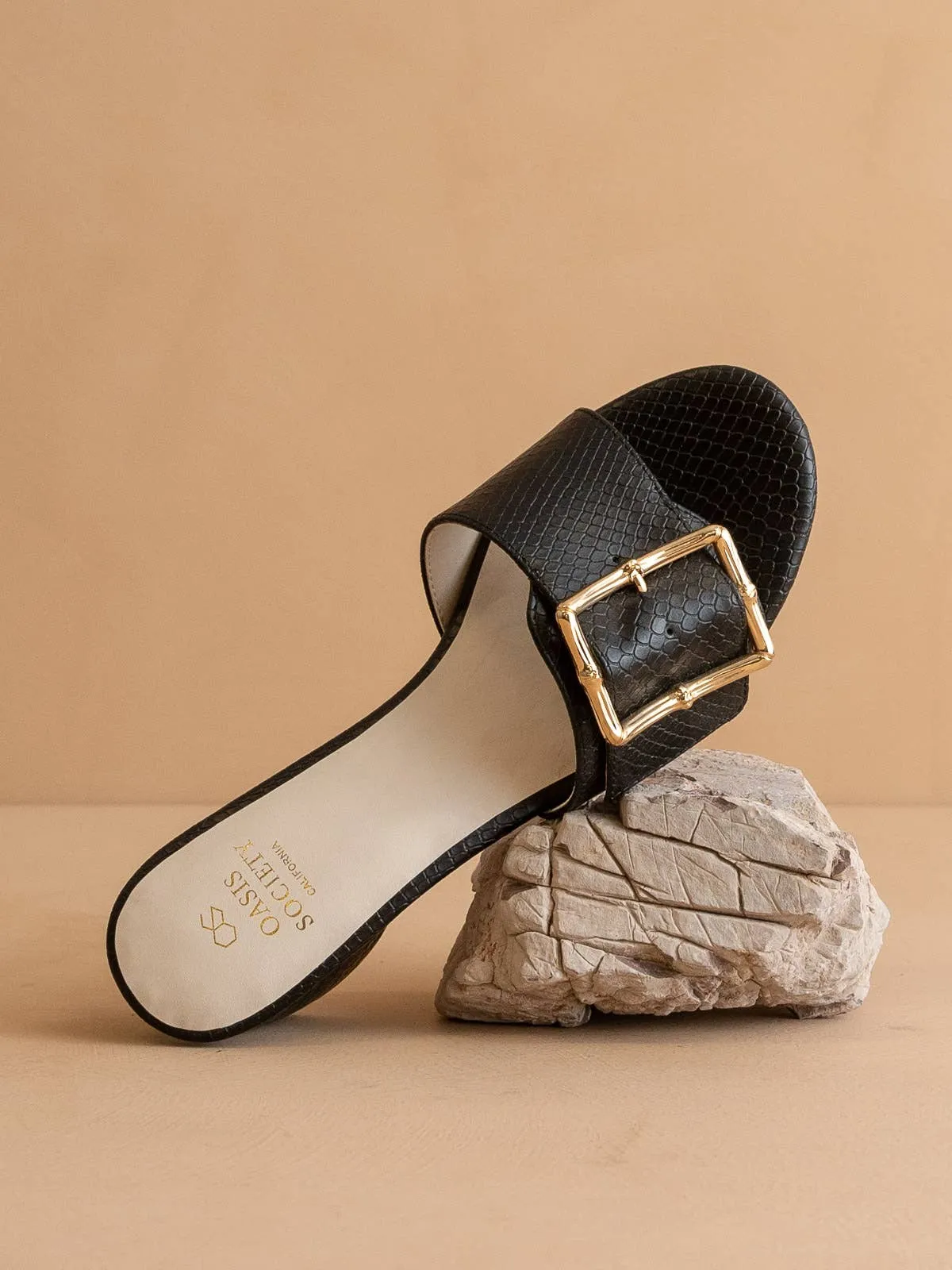 The Tucson Black | Low Heel with Bamboo Buckle