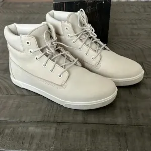 Timberland Girls Boots Off White Cream Lace Up