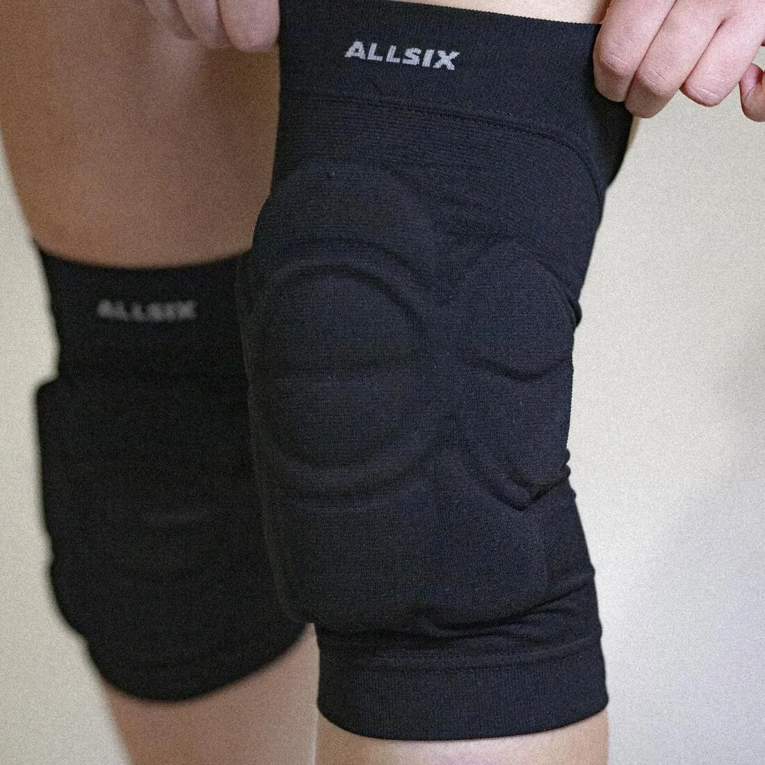 Volleyball Knee Pads for Intensive Play.