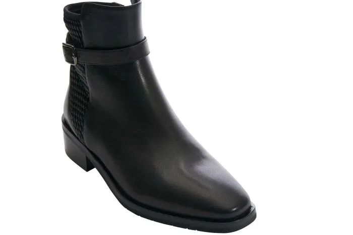 WOMEN'S VANELI ORACLE BOOT | BLACK