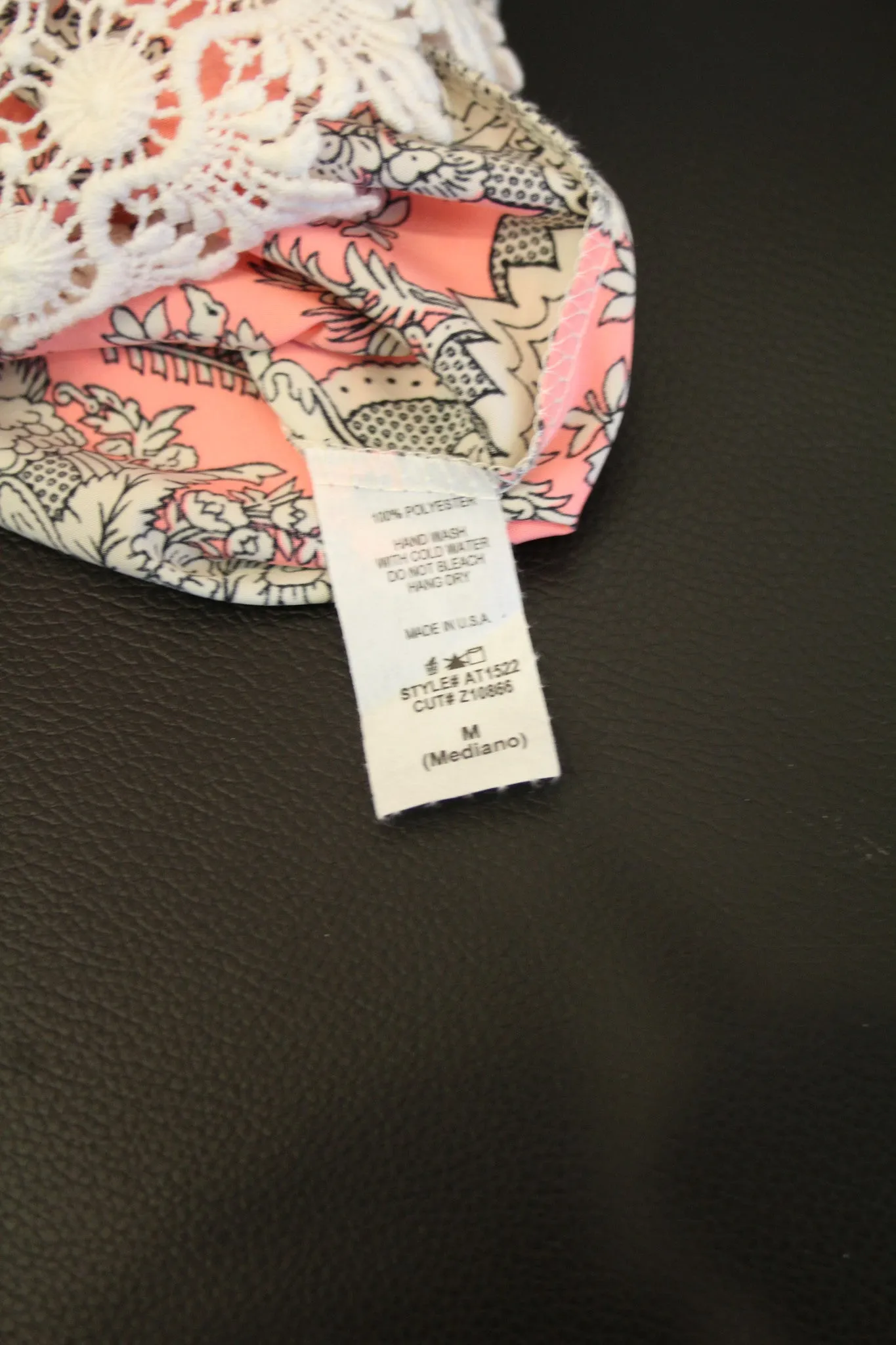 Yahada | Pink Vintage Blouse w/ Floral Trimming
