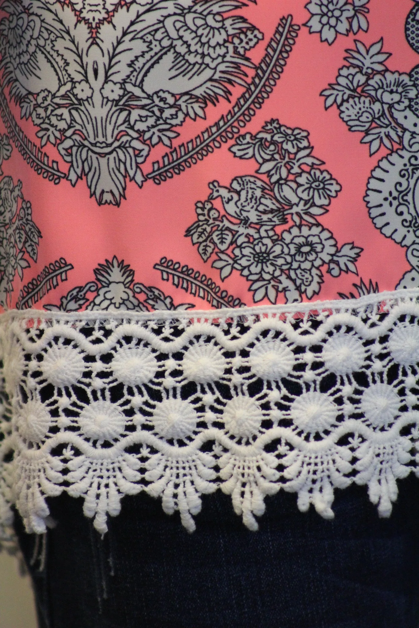 Yahada | Pink Vintage Blouse w/ Floral Trimming